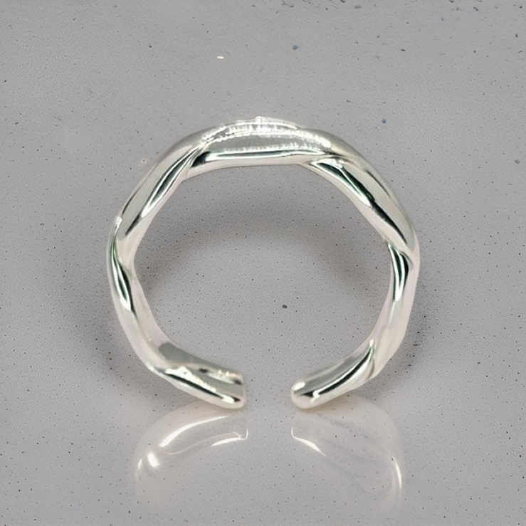 Twist Silver Ring