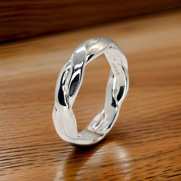 Twist Silver Ring